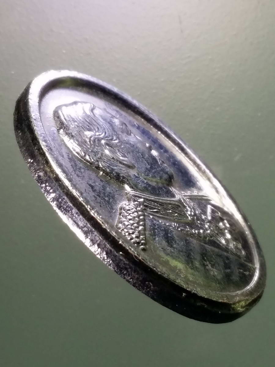 รหัสสินค้า พระมหากษัตริย์ และบุคคลสำคัญ 283 เหรียญกะไหล่นิกเกิลรัชกาลที่ 5 วัดเสนาสนาราม จังหวัดอยุธยา สร้างปี 2536