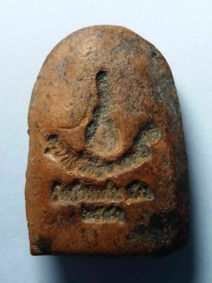 รหัสสินค้า พระเนื้อดิน เนื้อผง เนื้อว่าน 338 พระซุ้มกอเนื้อดินเผา ครูบาเทือง วัดบ้านเด่น จังหวัดเชียงใหม่ สร้างปี 2540