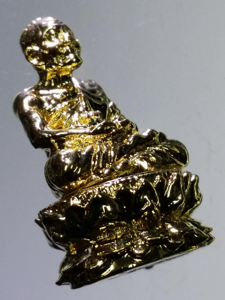 รหัสสินค้า พระมีกล่อง 091 รูปหล่อกะไหล่ทอง พระวรญาณมุนี หลวงตาละมัย วัดอรัญญิก อำเภอเมือง จังหวัดพิษณุโลก โค๊ตเลเซอร์ ใต้ฐาน