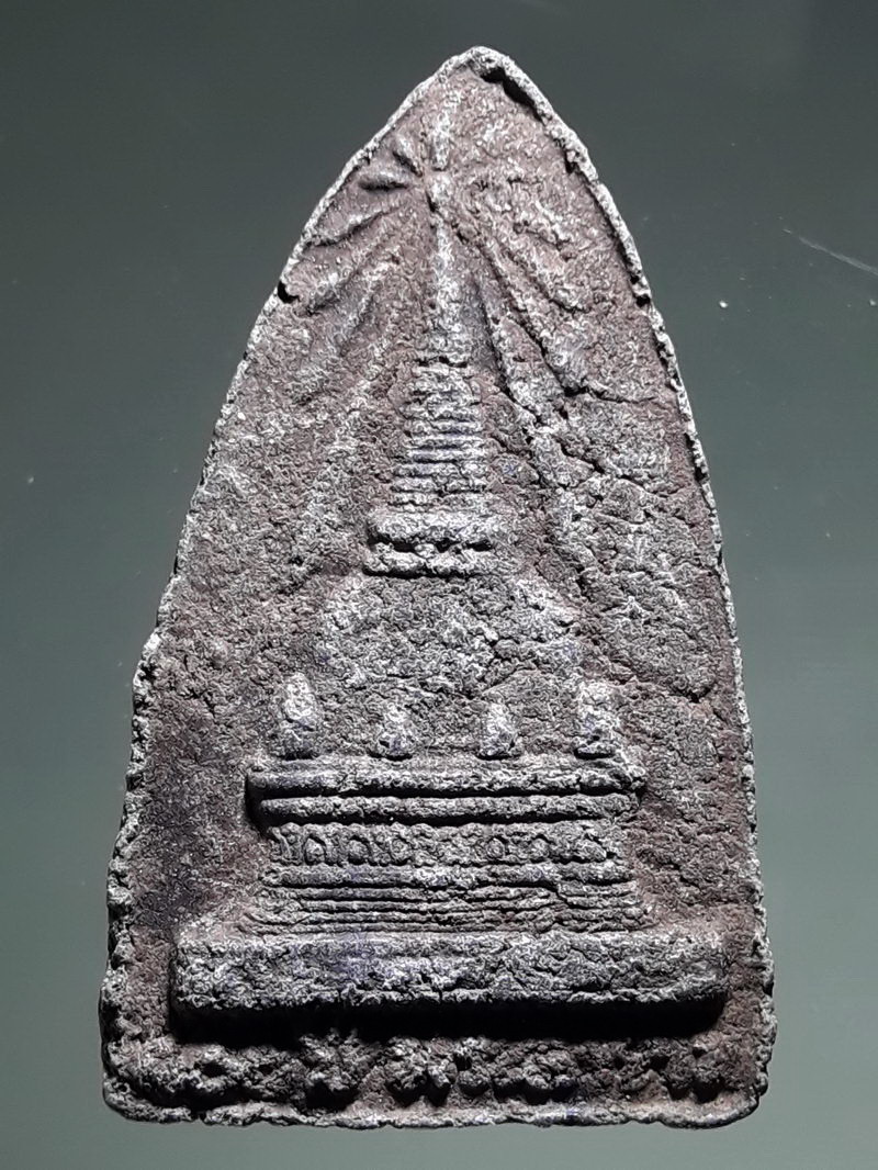 รหัสสินค้า พระเนื้อดิน ผง ว่าน 10489 หลวงพ่อทวด หลังพระธาตุ วัดพระมหาธาตุวรมหาวิหาร จ.นครศรีธรรมราช ไม่ทราบปี ไม่ทราบรุ่น