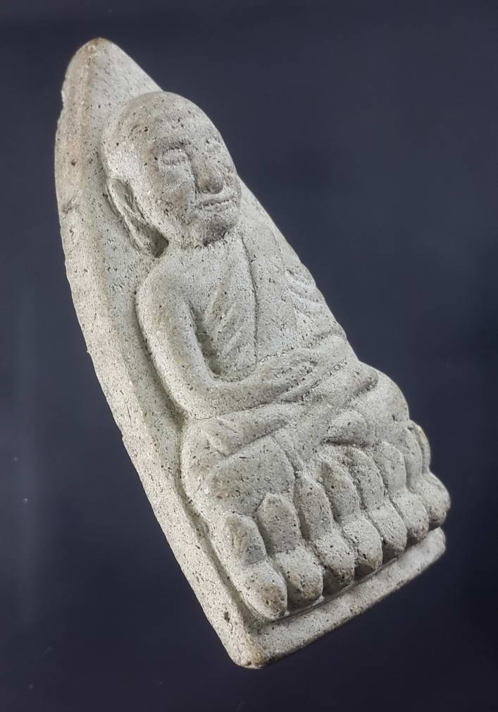 รหัสสินค้า หลวงปู่ทวด วัดต่างๆ 056 หลวงปู่ทวดเนื้อผง หลังเรียบ ไม่ทราบที่