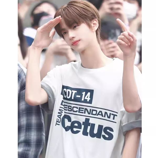 เสื้อตามแบบ TWS : SHINYU