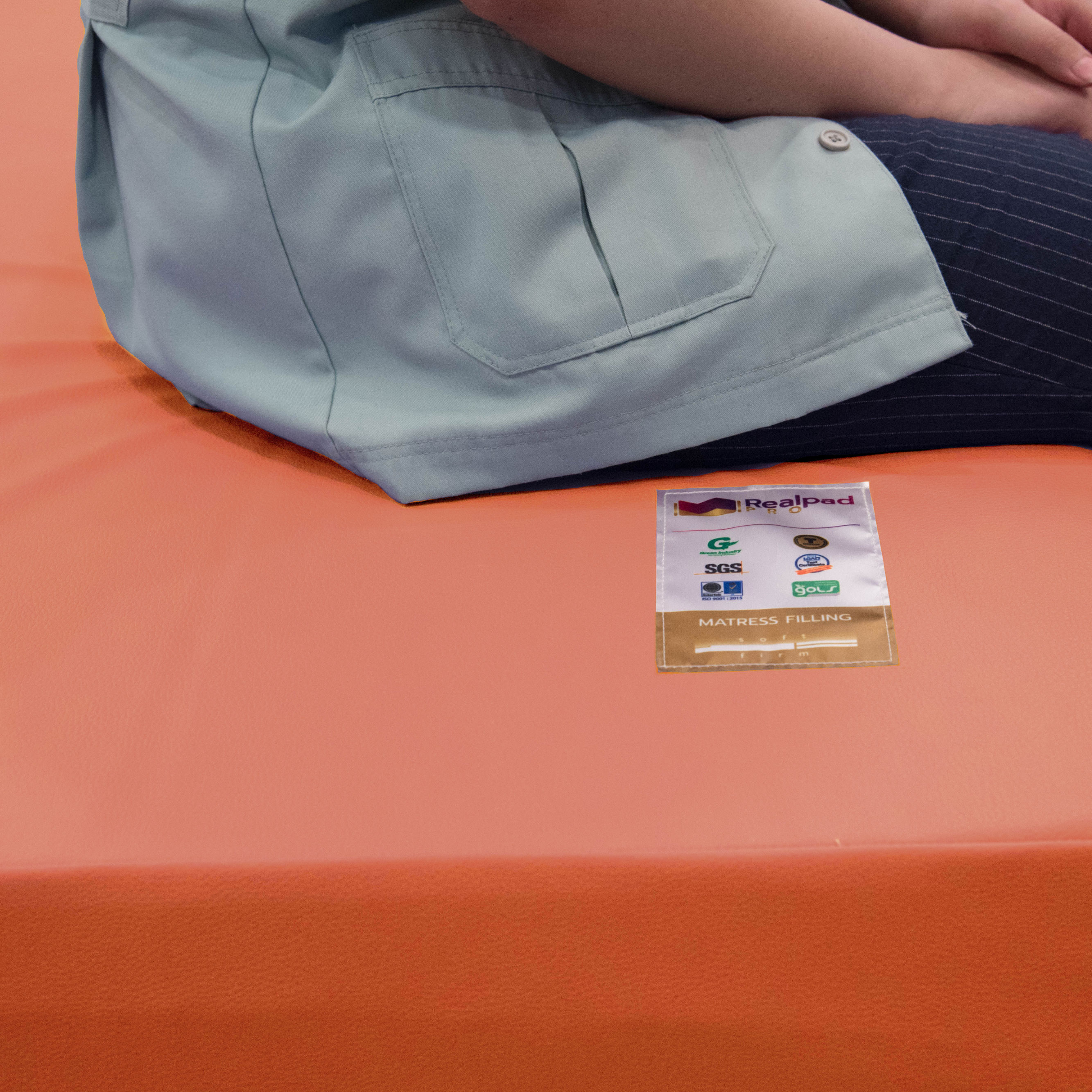 ที่นอนสุขภาพ ที่นอนยางพารา 100% Realpad Pro L