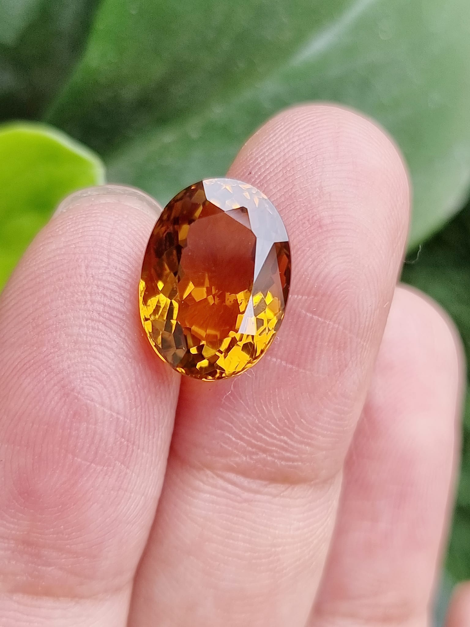 5.85กะรัต พลอยซิทรินไข่ เม็ดใหญ่ สีเหลืองทองธรรมชาติ