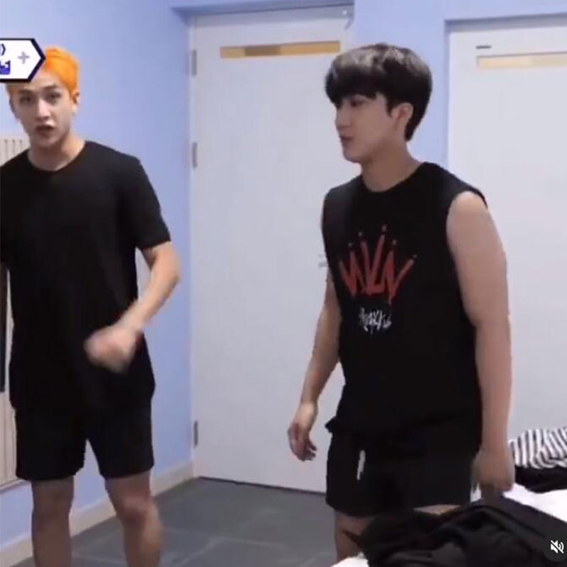 เสื้อกันหนาวมีฮู้ด StrayKids - THE VICTORY
