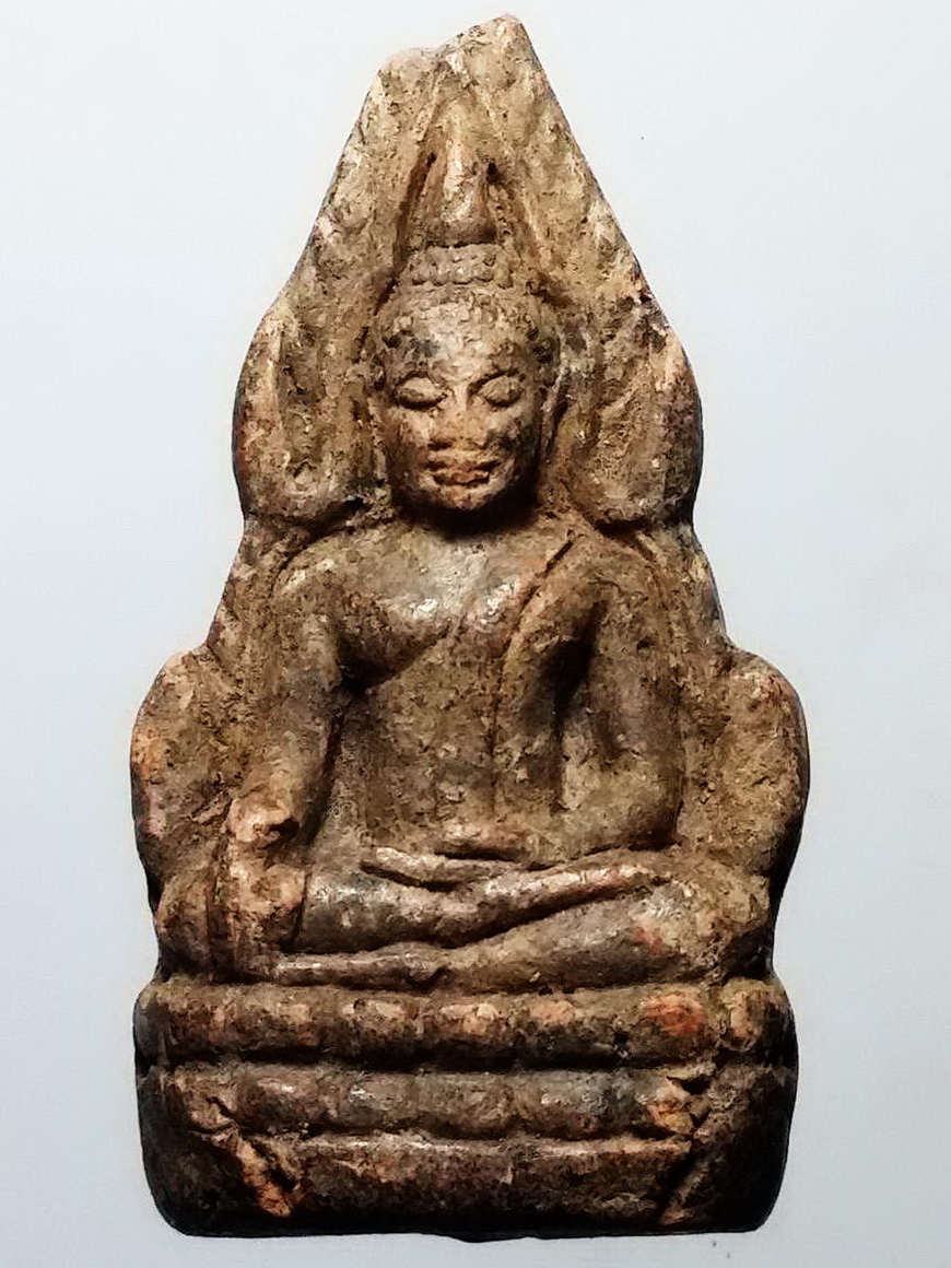 รหัสสินค้า พระเนื้อดิน เนื้อผง เนื้อว่าน 2219 พระพุทธชินราช เนื้อดินเผา ลอยองค์ วัดสระสี่เหลี่ยม จังหวัดพิษณุโลก