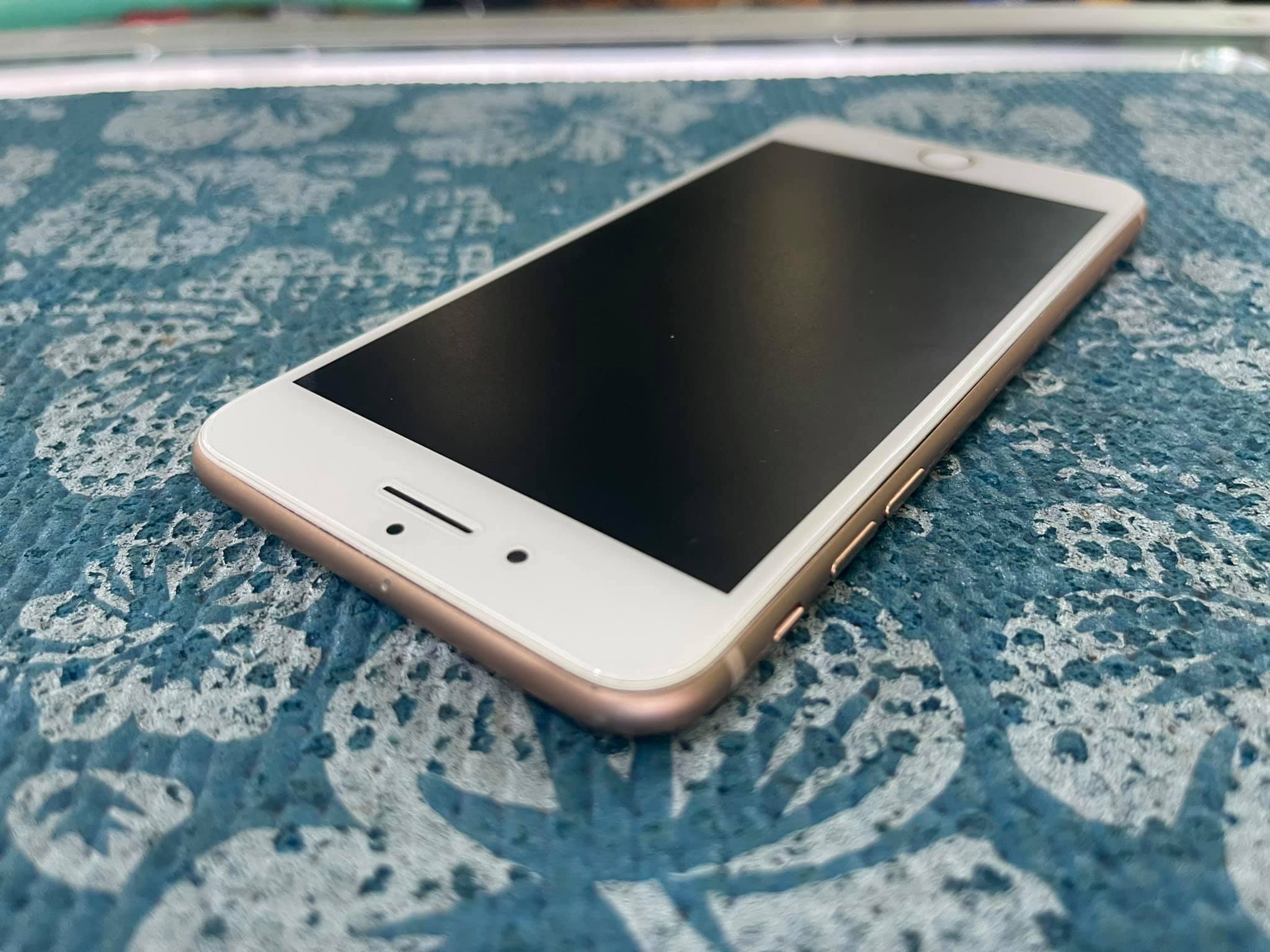 ( SOLD OUT ) iPhone 8 Plus 64GB Model TH