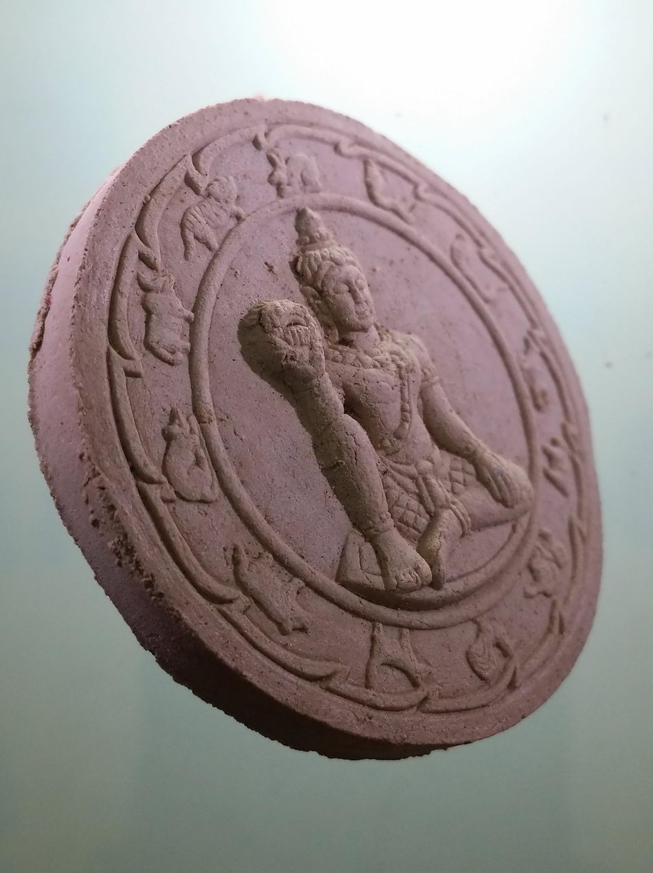 รหัสสินค้า พระมีกล่อง 4039 พระเทวราชโพธิสัตว์จตุคามรามเทพ กองพัฒนาการจราจรและบริการประชาชน สำนักงานตำรวจแห่งชาติ จัดสร้างเพื่อสมทบทุนสร้างพระพุทธสิหิงค์ วัดบ้านใหม่ทรายมูล อำเภอวังทอง จังหวัดพิษณุโลก สร้างปี 2550 หลวงปู่แปลก วัดใหม่ทรายมูล อธิษฐานจิต