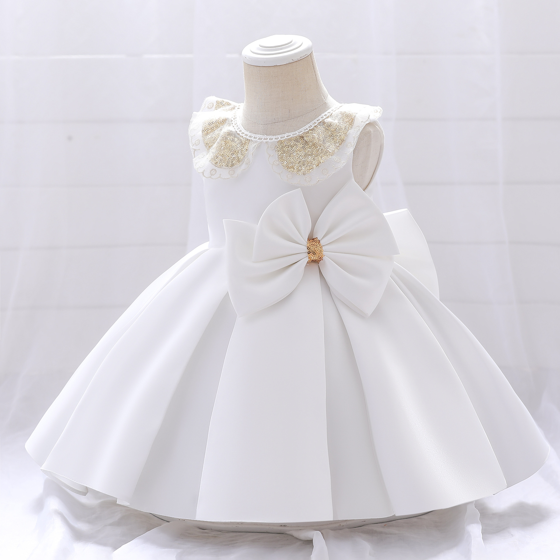 Gd3931- พร้อมส่งจากไทย ชุดออกงานเด็กหญิงสีขาว เด็กเล็ก-เด็กโต แต่งโบว์สวยหรู แต่งปกคอสวยเก๋ ชุดราตรีเด็กทรงสั้นเนื้อผ้าสวยหรูหรา ชุดออกงานการแสดง