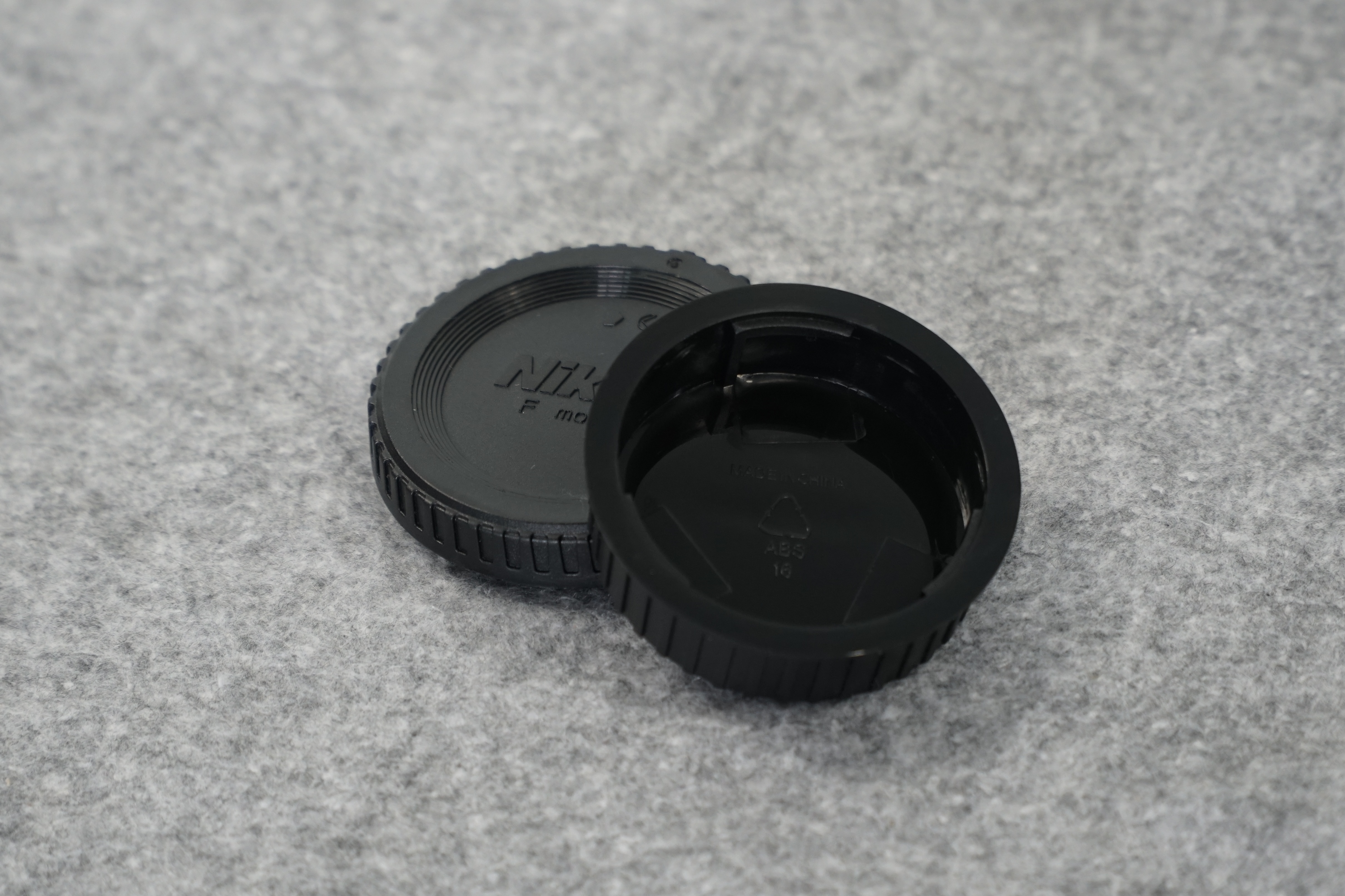 ฝาปิดท้ายเลนส์ + ปิดหน้ากล้อง Nikon F-Mount