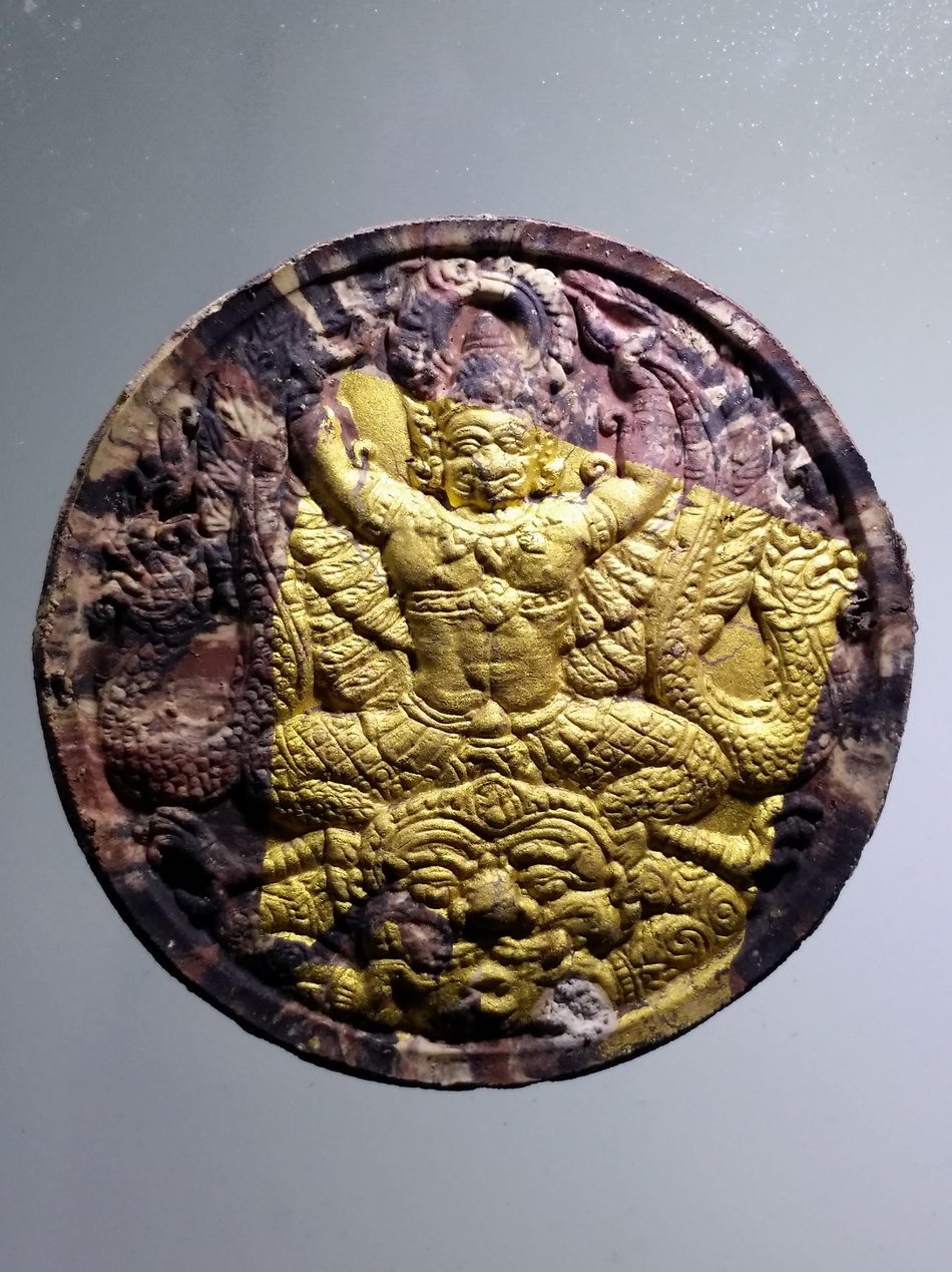 รหัสสินค้า จตุคามรามเทพ 910 พระเทวราชโพธิสัตว์จตุคามรามเทพ เนื้อว่านก้นครก ปิดแผ่นทอง นำฤกษ์ รุ่นมหาเศรษฐีบุญฤทธิ์ หลวงพ่อจอน วัดบุญฤทธิ์ จังหวัดนครราชสีมา จัดสร้าง ปี 2550