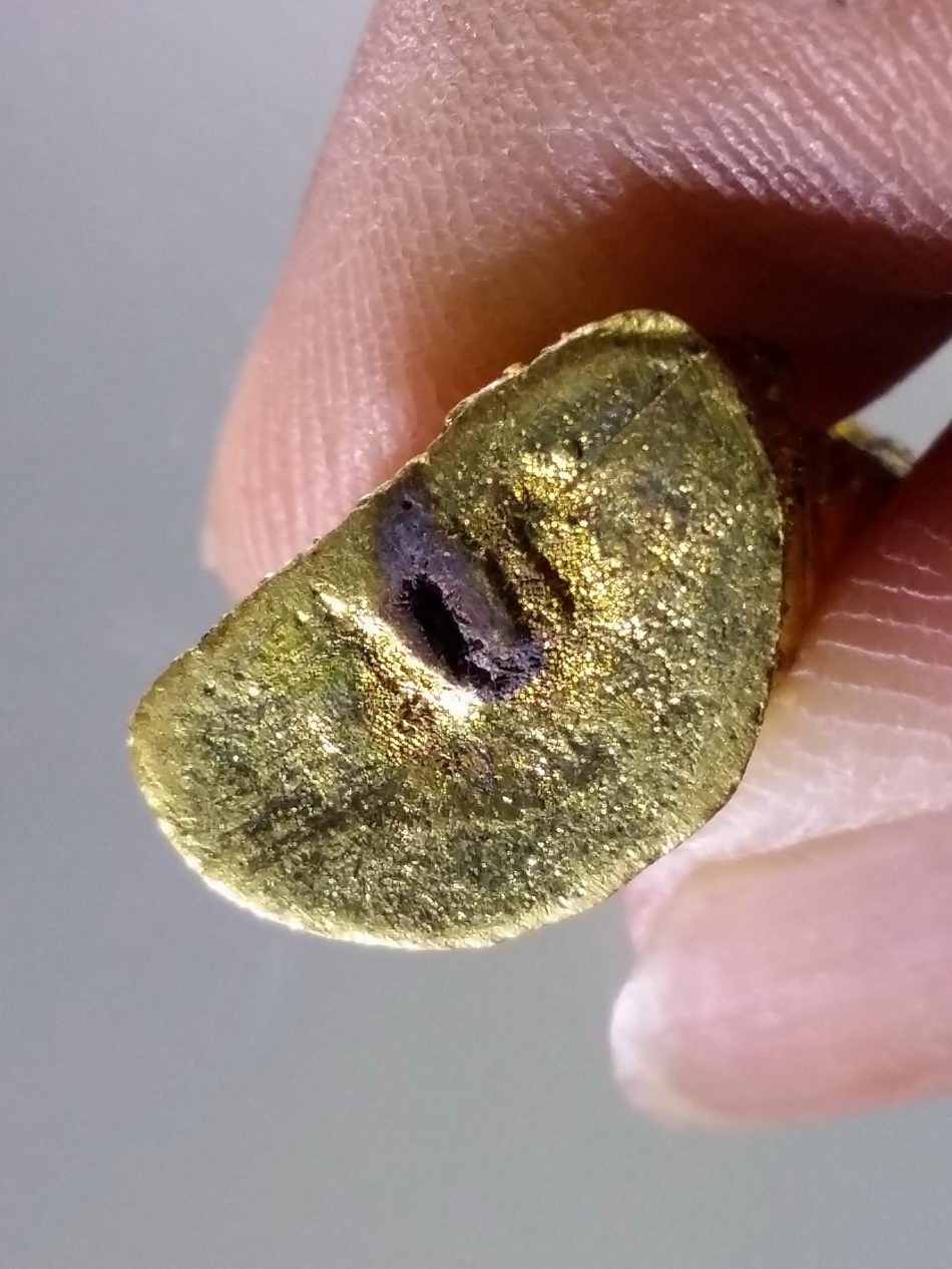 Antig Pim 335 รูปหล่อเนื้อทองทิพย์ พระพุทธประทานพร ไม่ทราบที่