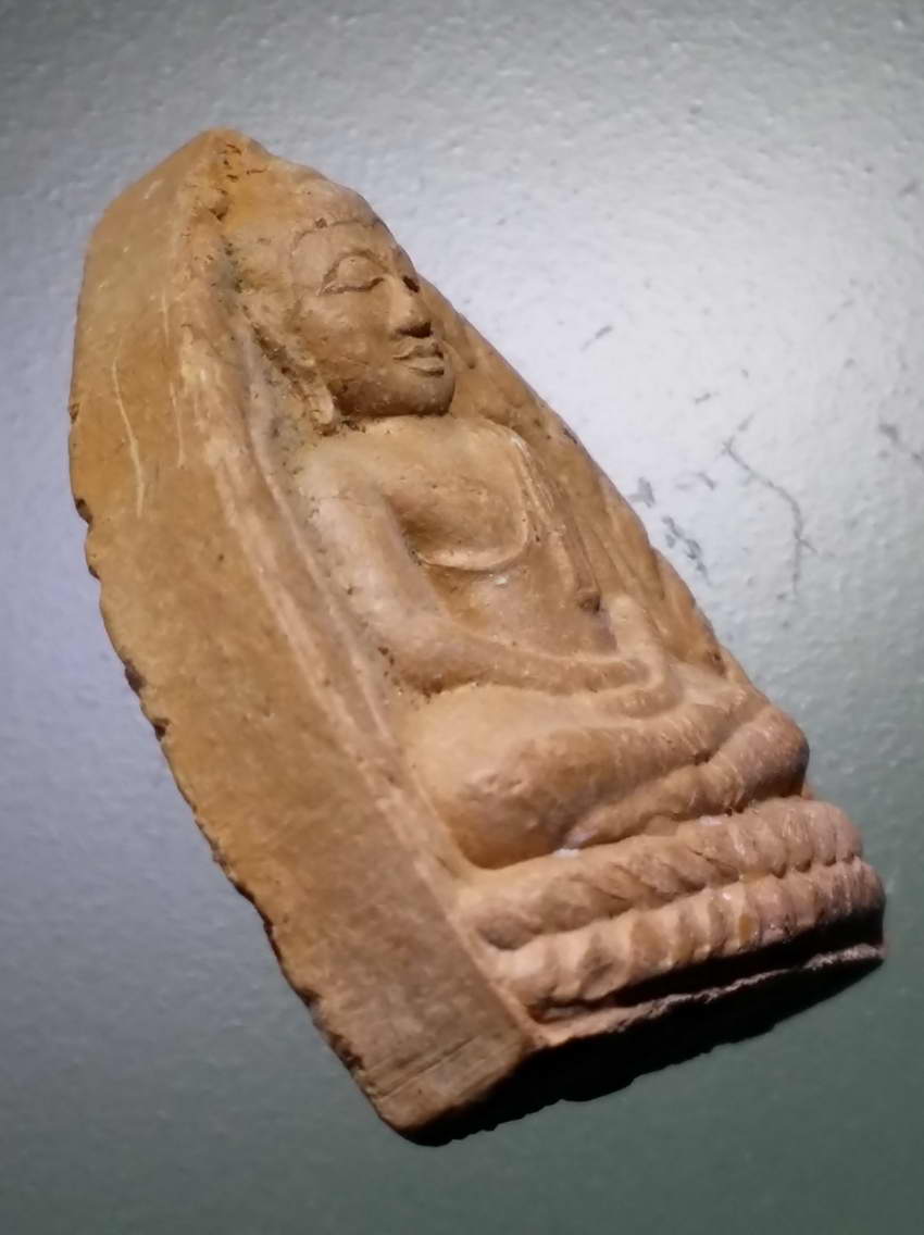 รหัสสินค้า พระไม่ทราบที่ 545 หลวงพ่อโต เนื้อดินเผา หลังยันต์ สร้างปี 2549 ไม่ทราบที่ พระรายการนี้ให้เ้ช่าบูชาแล้ว