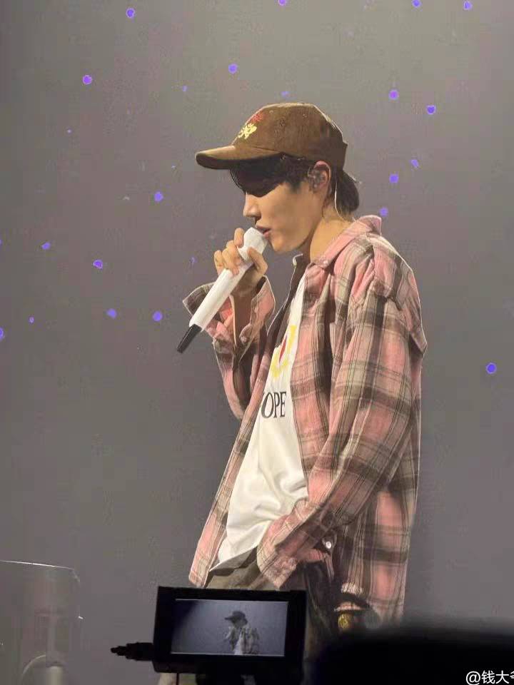 หมวกเบสบอล หมวกแก๊ป หมวกลำลอง : J-HOPE