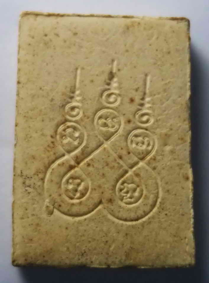 รหัสสินค้า พิษณุโลก 016 พระพุทธชินราชเนื้อผงพิมพ์ข้างอุ หลังยันต์ห้า วัดพระศรีรัตนมหาธาตุ จังหวัดพิษณุโลก ไม่ทราบปีที่สร้าง พระรายการนี้ให้เช่าบูชาแล้่ว