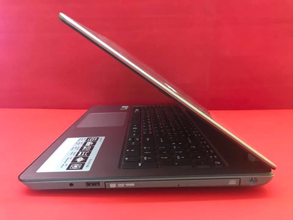 ( SOLD OUT ) Acer Aspire F5-573G-53SJ