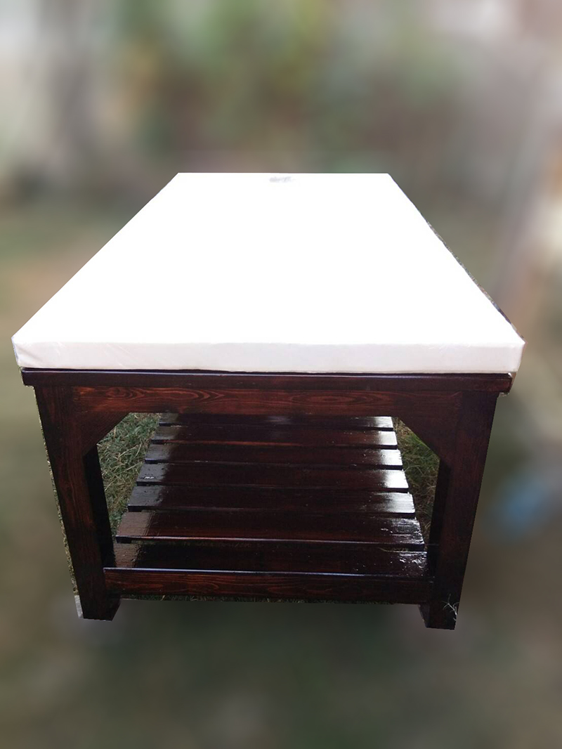 เตียงสปา เตียงนวดสปา massagetable เตียงนวดเจาะหน้า มีถาดวางของ พร้อมเบาะ (ขาไม้สีโอ๊ค)