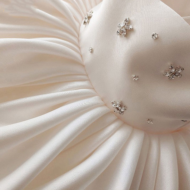 Gd4512- พร้อมส่งจากไทย ชุดออกงานเด็กหญิงสีขาว โบว์แยกจากชุดได้ ตกแต่งร้อยติดเพชรสวย เนื้อผ้าสวยเรียบหรู คอสวยไม่เหมือนใคร ชุดราตรีเด็กทรงสั้น