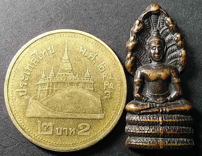 รหัสสินค้า ลพบุรี 008 เหรียญพระนาคปรก หลังเจ้าพ่อพระกาฬ จังหวัดลพบุรี ไม่ทราบปีที่สร้าง พระรายการนี้ให้เช่าบูชาแล้ว