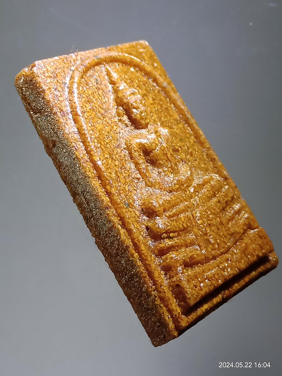 รหัสสินค้า พระมีกล่อง 3937 พระพุทธโสธร เนื้อกระเบื้องหลังคาโบสถ์ วัดโสธรวรารามวรวิหาร จังหวัดฉะเชิงเทรา พิมพ์ตาโปน