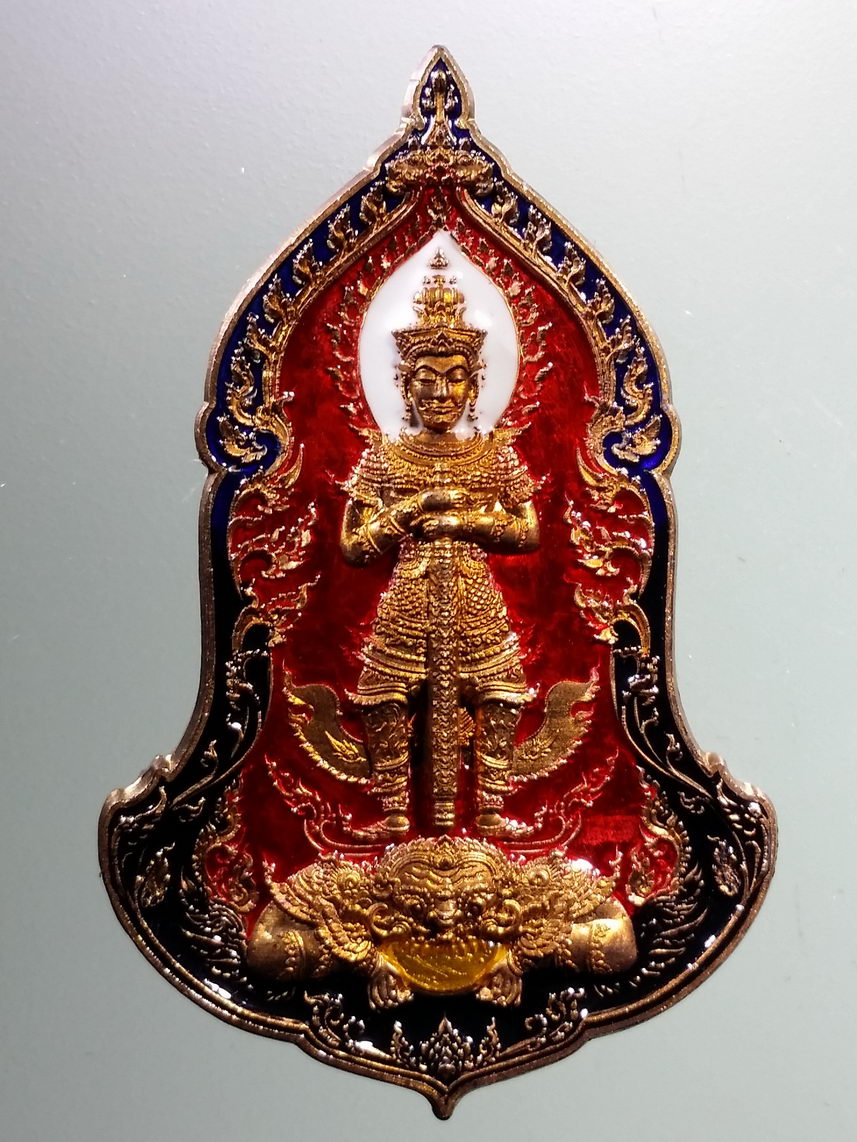 รหัสสินค้า พระมีกล่อง 2090 เหรียญท้าวเวสสุวรรณ หน้าเทวดา รุ่นเศรษฐีรวยทันใจ ๒ หลวงพ่อพัฒน์ วัดห้วยด้วน อำเภอหนองบัว จังหวัดนครสวรรค์ เนื้อทองแดงลงยาแดง จัดสร้าง 150 เหรียญ ตอกโค๊ต หมายเลข ๑๔๘