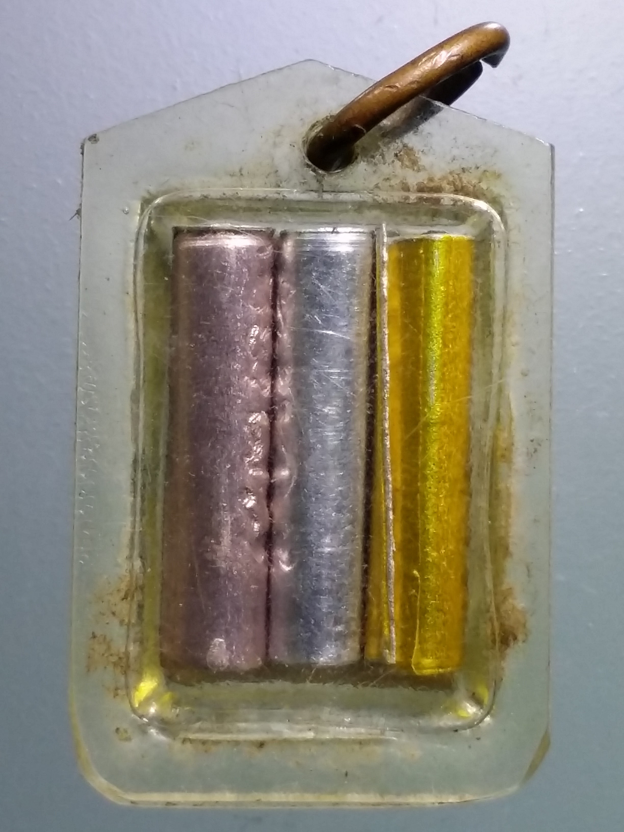 รหัสสินค้า เครื่องราง ล็อกเก็ต ภาพถ่าย 163 ภาพถ่ายหลังตะกรุด พระครูพยุง