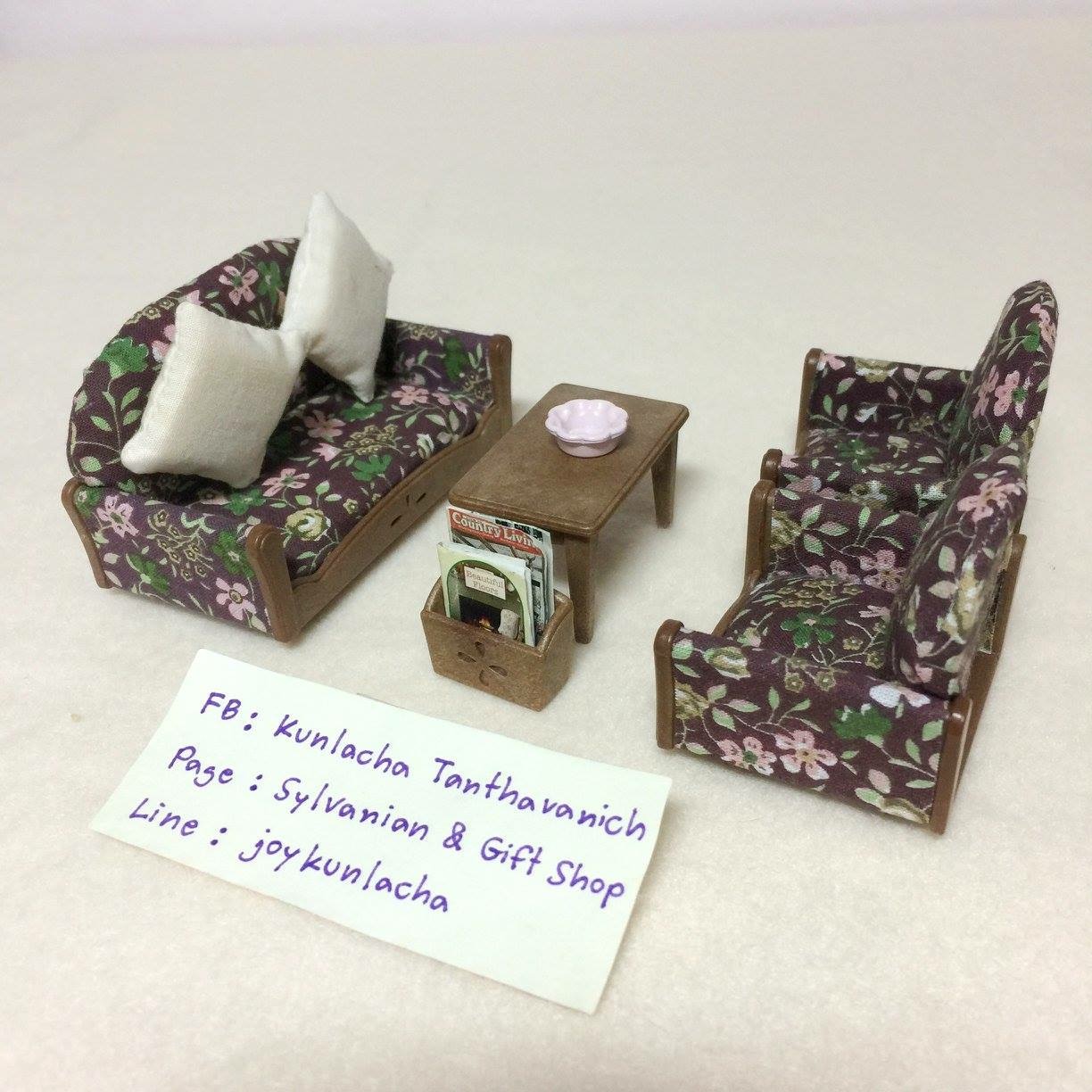 ชุดโต๊ะเก้าอี้โซฟาวินเทจ ซิลวาเนียน Living Room Sofa Set : Sylvanian Families