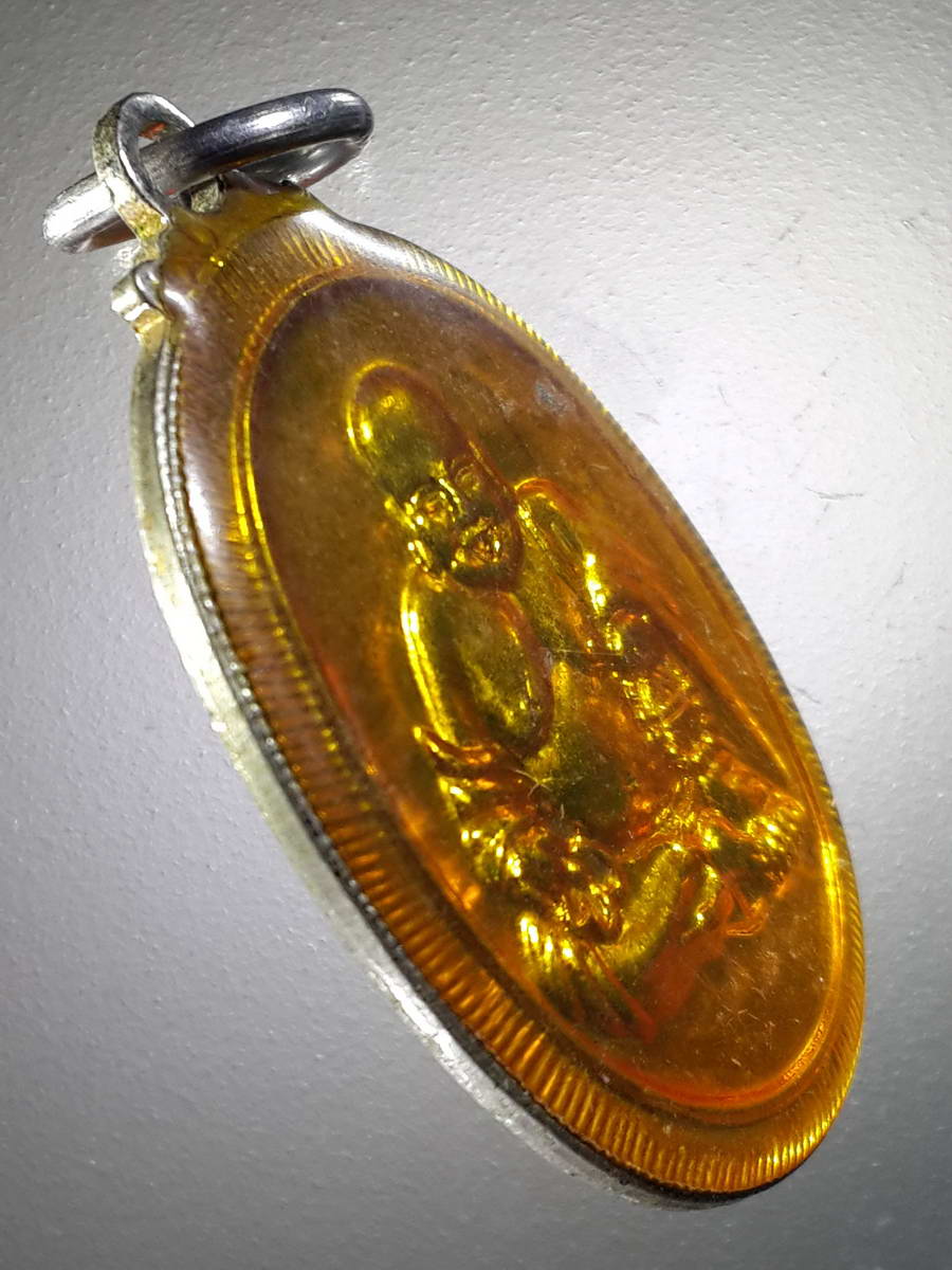 รหัสสินค้า เครื่องราง ล็อตเก็ต ภาพถ่าย 088 เหรียญล็อกเก็ตพระสังกัจจายน์ เจ้าแม่กวนอิม ไม่ทราบที่