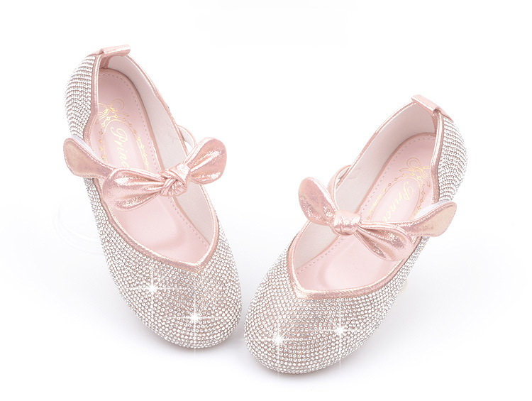 Shoe1427- รองเท้าคัชชูเด็กเล็ก รองเท้าคัชชูเด็กโต ติดเพขร โบว์ (ความยาววัดจากพื้นภายใน ให้ใช้ความยาวเท้า +0.5/เท้าอูม +1.0 cm.แล้วแลือก)
