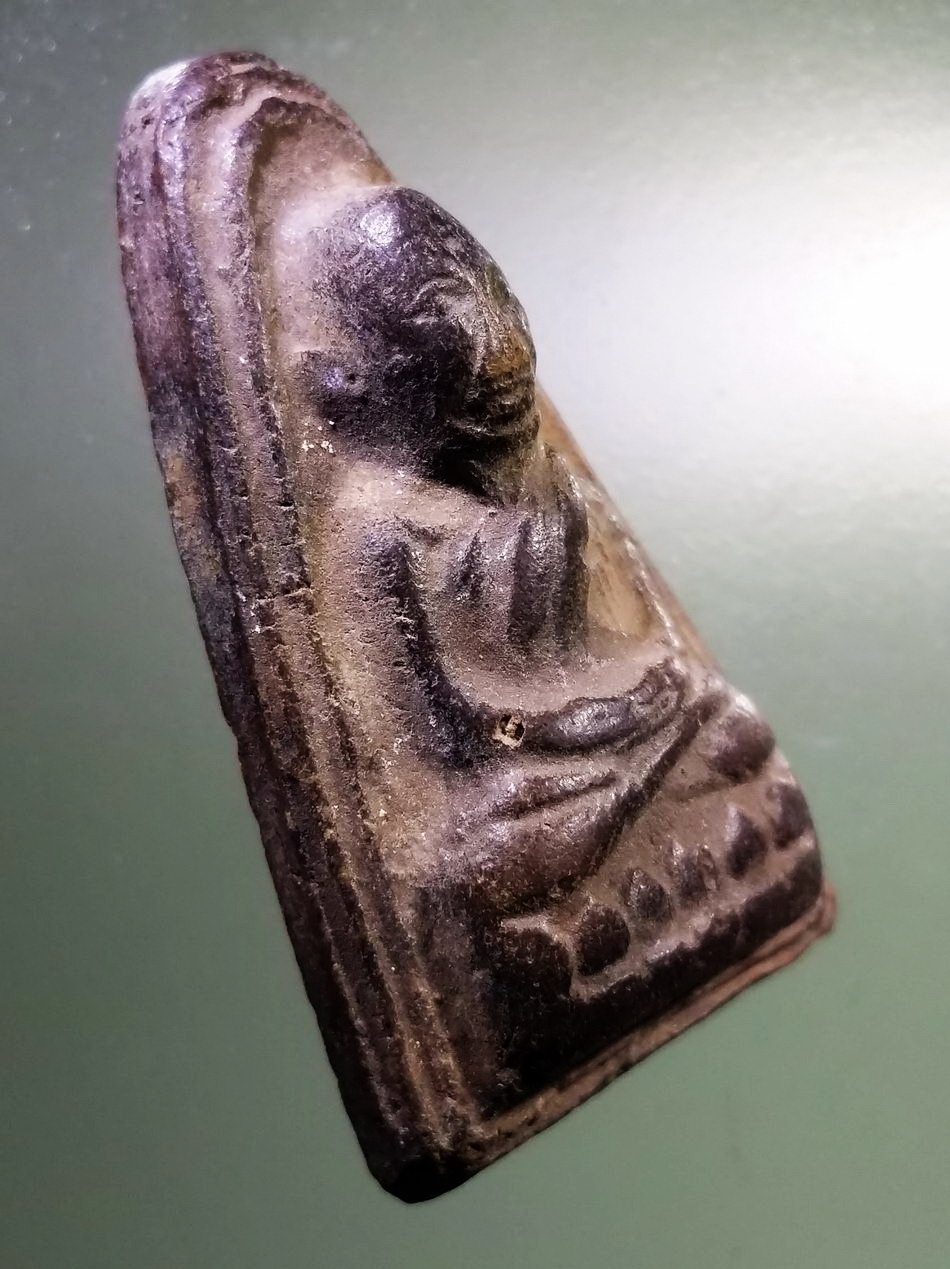 รหัสสินค้า หลวงปู่ทวด วัดต่างๆ 258 หลวงปู่ทวดเนื้อดินเผา วัดช้างให้ จังหวัดปัตตานี สร้างปี 2513 พระครูใบฎีกาขาวสร้าง