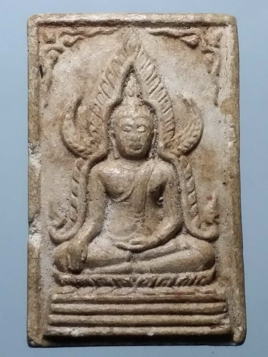 รหัสสินค้า พระเนื้อดิน เนื้อผง เนื้อว่าน 2169 พระพุทธชินราชเนื้อผง หลวงพ่อคูณ วัดบ้านไร่ ออกวัดแจ้งนอก ปี 2512