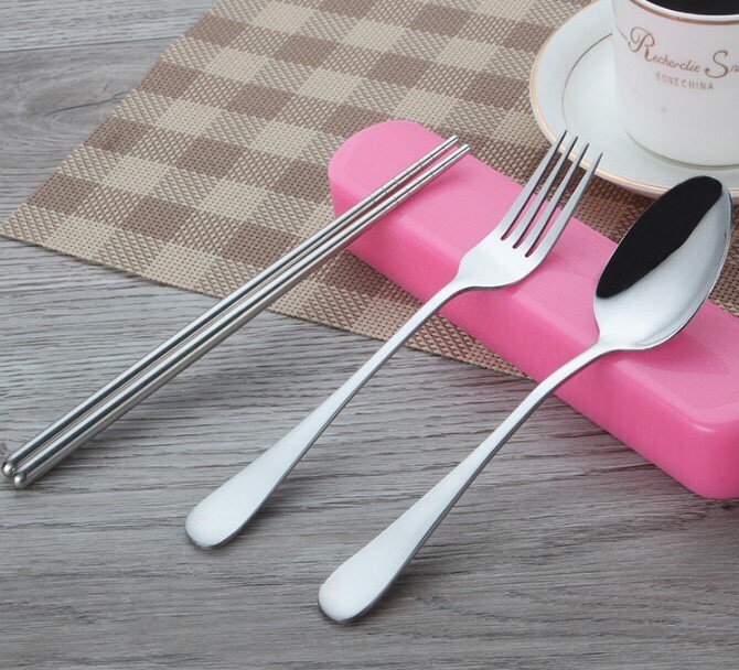 ชุดช้อนส้อมและตะเกียบ