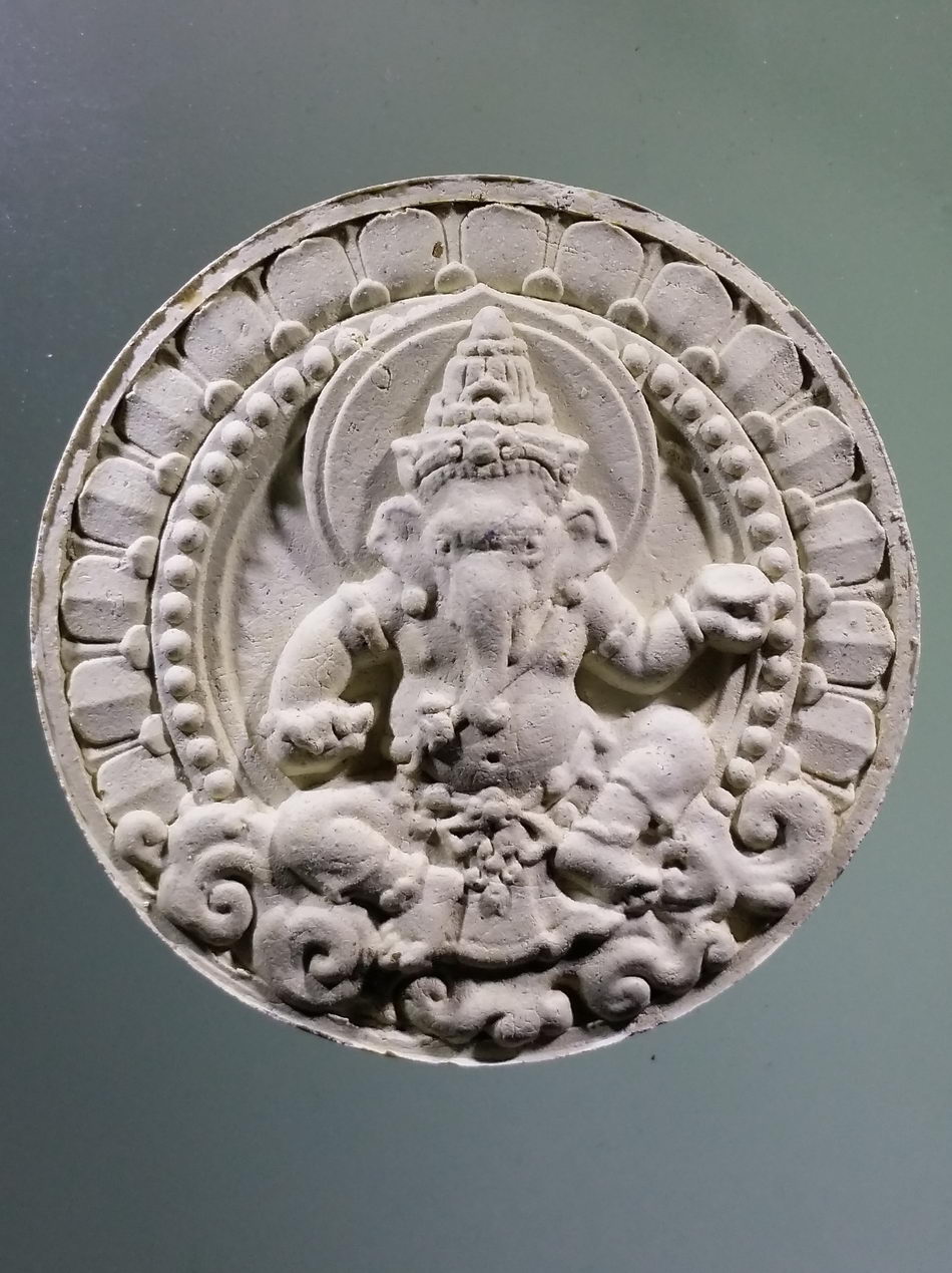 รหัสสินค้า จตุคามรามเทพ 327 พระเทวราชโพธิสัตว์จตุคามรามเทพ - พระพิฆเณศวรเทพเจ้าแห่งความสำเร็จ รุ่นมงคลทรัพย์แสนล้าน เนื้อว่านขาว