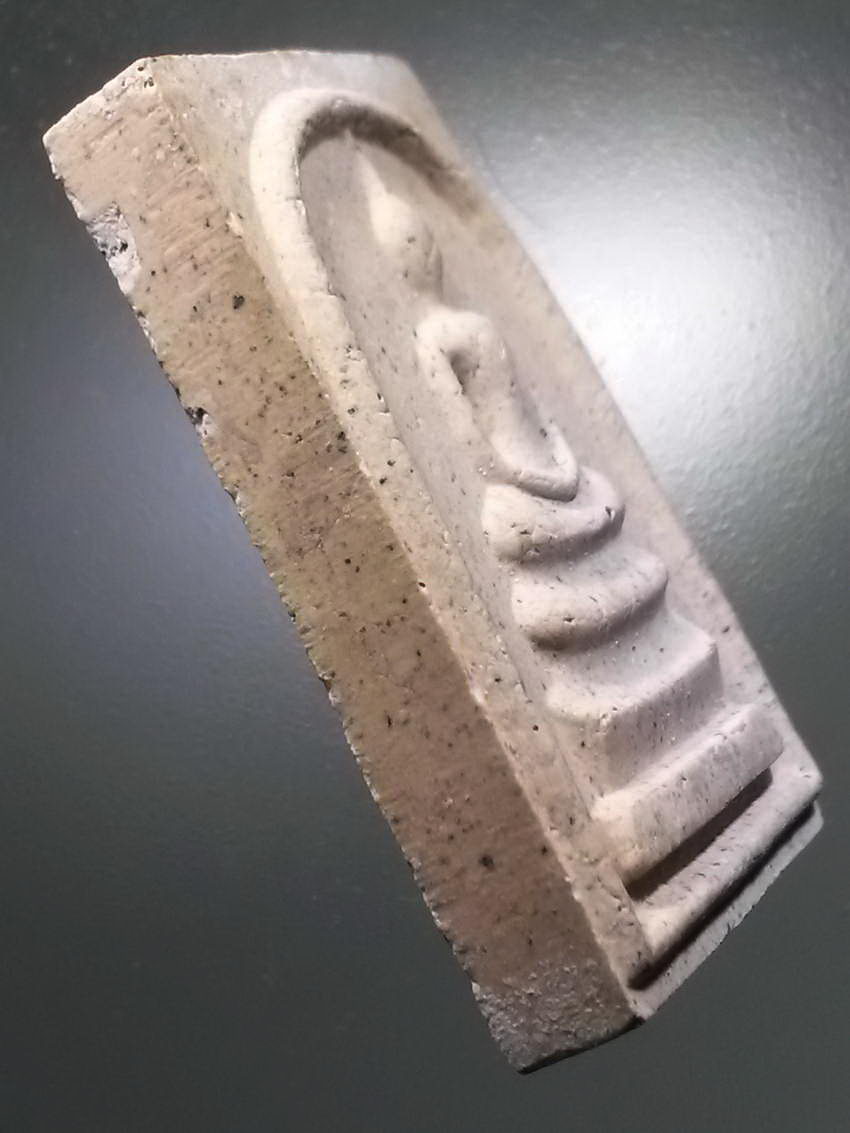 รหัสสินค้า พระสมเด็จ วัดต่างๆ 1007 พระสมเด็จแสนมงคล หลวงปู่เหรียญ วรลาโภ ออกวัดท่าแขก จังหวัดเลย สร้างปี 2542