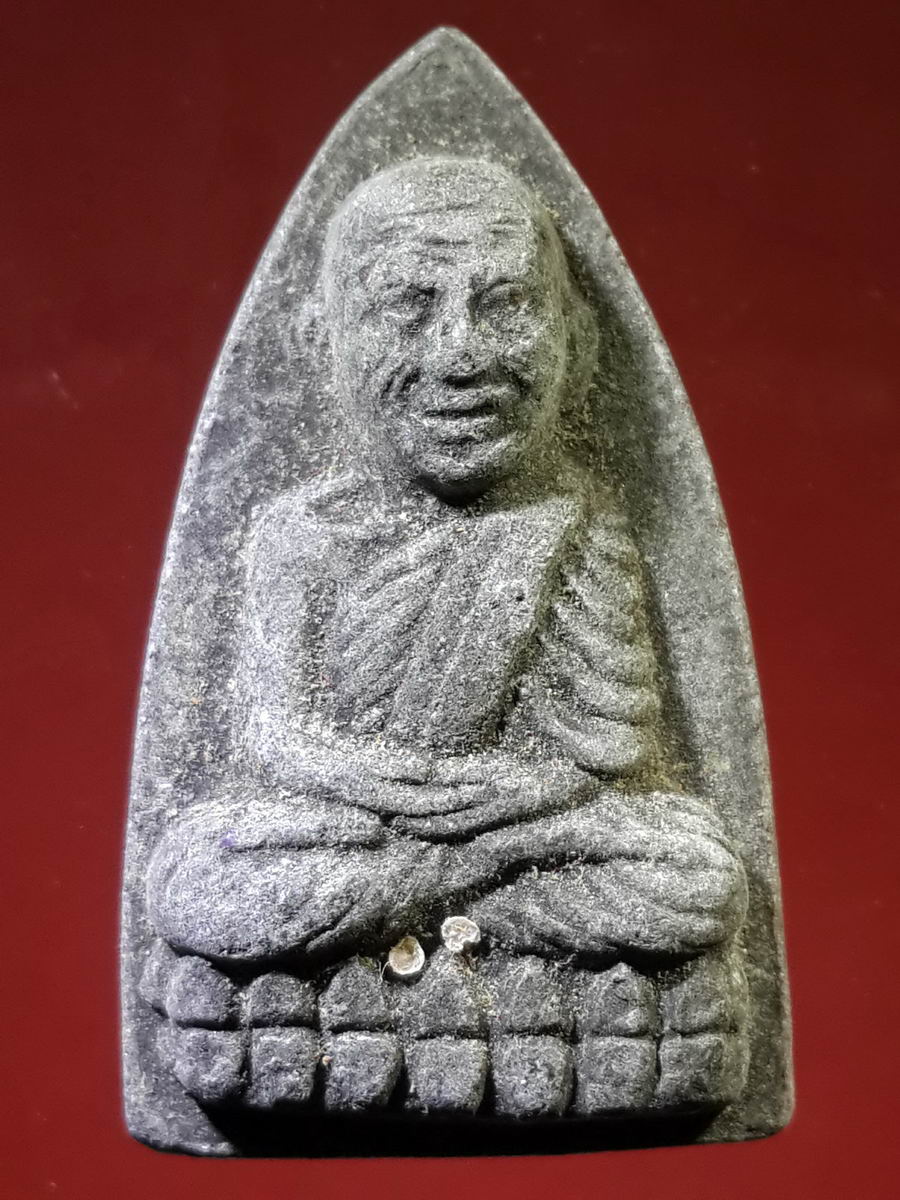 รหัสสินค้า หลวงปู่ทวด วัดต่างๆ 145 หลวงปู่ทวด วัดช้างให้ จ.ปัตตานี ไม่ทราบปีที่สร้าง เนื้อผงใบลาน หลังตัวหนังสือนูน