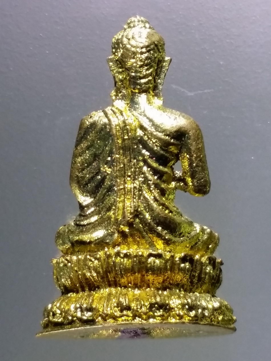 Antig Pim 335 รูปหล่อเนื้อทองทิพย์ พระพุทธประทานพร ไม่ทราบที่