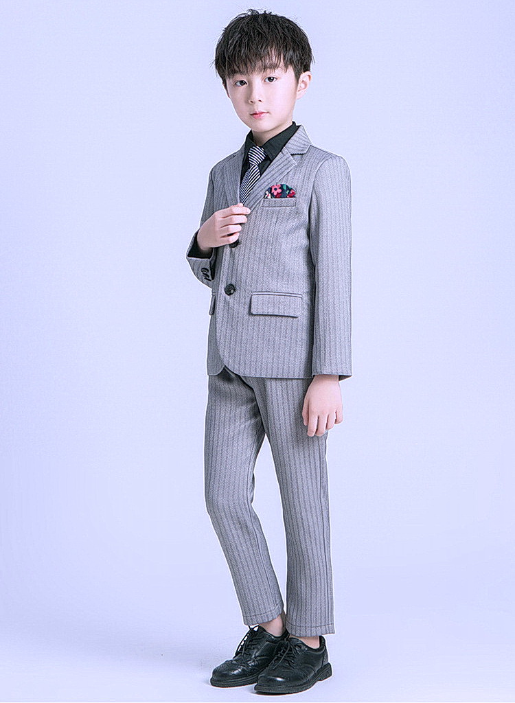 Bset0110- ชุดออกงานเด็กชายสีเทา และสีดำ 4ขิ้น เสื้อสูท+เสื้อกั๊ก+ไทท์+กางเกง ชุดสูทเด็กชายทรงสวย เนื้อผ้าสวย ขนาดชุด +ดูเพิ่ม ในรายละเอียด