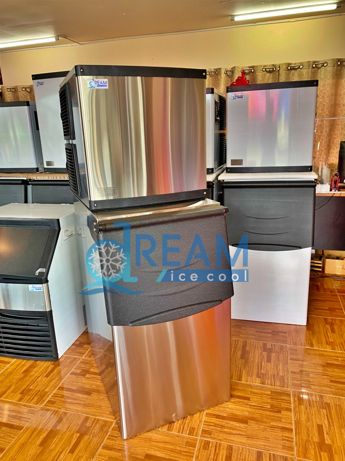 เครื่องทำน้ำเเข็งอัตโนมัติ กำลังการผลิต150-160 กิโลกรัม 24 ชม.