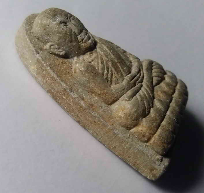 รหัสสินค้า หลวงปู่ทวด วัดต่างๆ 015 หลวงปู่ทวดเนื้อผง หลังยันต์นะเฉลียวเพชร ออกวัดหนองว่านเหลือง จังหวัดฉะเชิงเทรา สร้างปี 2552 พระรายการนี้ให้เช่าบูชาแล้ว