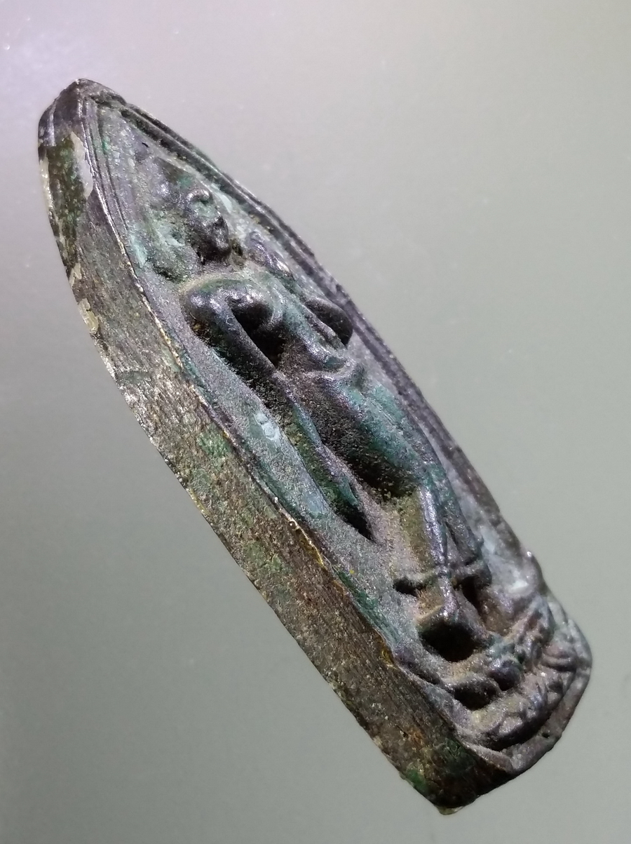 antig FB 72 เหรียญหล่อพระลีลา เนื้อนวะโลหะ หลวงปู่บุดดา วัดกลางชูศรีเจริญสุข จังหวัดสิงห์บุรี ตอกโค๊ต