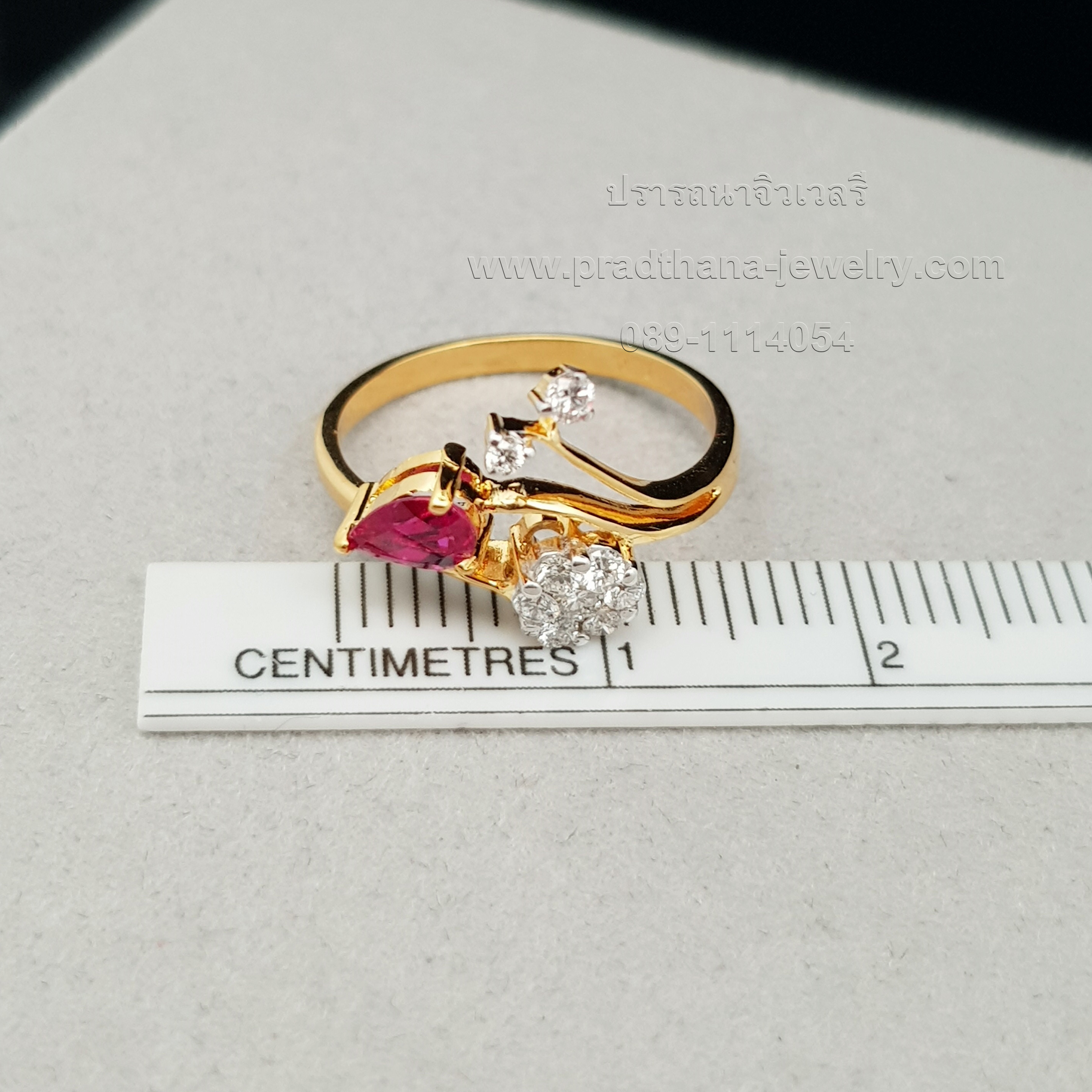 แหวนดอกไม้ก้านพลิ้วทับทิมเพชร **จองแล้ว**