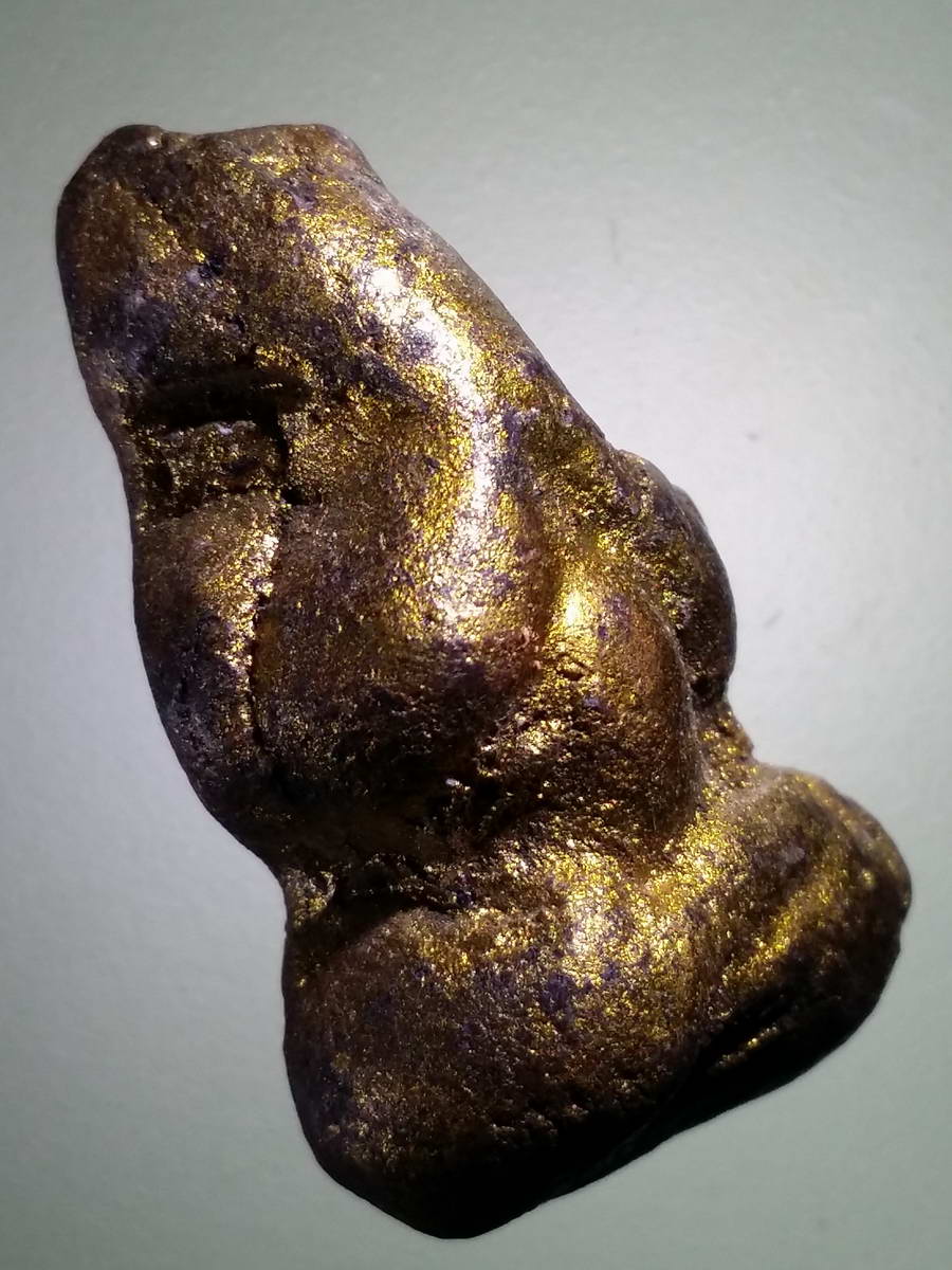 รหัสสินค้า พระไม่ทราบที่ 470 พระปิดตาเนื้อผง ทาทองบรอนซ์ ไม่ทราบที่ เนื้อหาเก่า มีอายุ พระรายการนี้ให้เช่าบูชาแล้ว