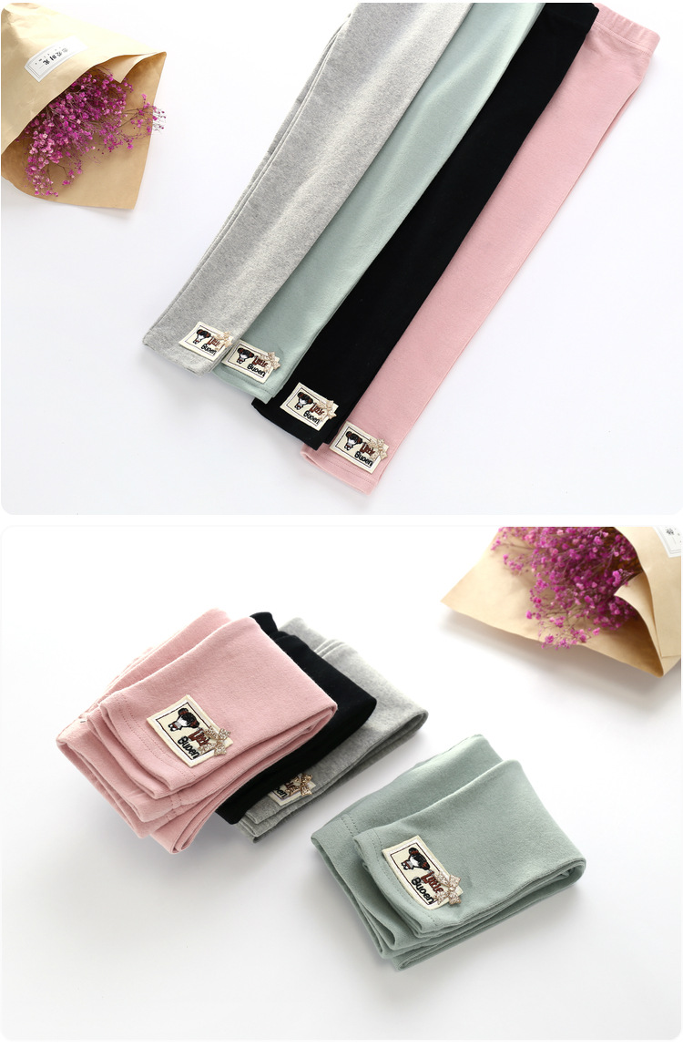 P30983พร้อมส่ง เลกกิ้งเด็กสีเขียวติดอาร์มตุ๊กตาน้อย+ติดโบว์สีทอง