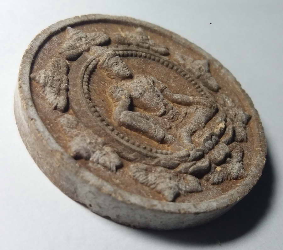 รหัสสินค้า จตุคามรามเทพ 066 จตุคามรามเทพ เนื้อผงผสมว่าน วัดหน้าพระบรมธาตุ จ.นครศรีธรรมราช จตุคามรามเทพ รายการนี้ให้เช่าบูชาแล้ว