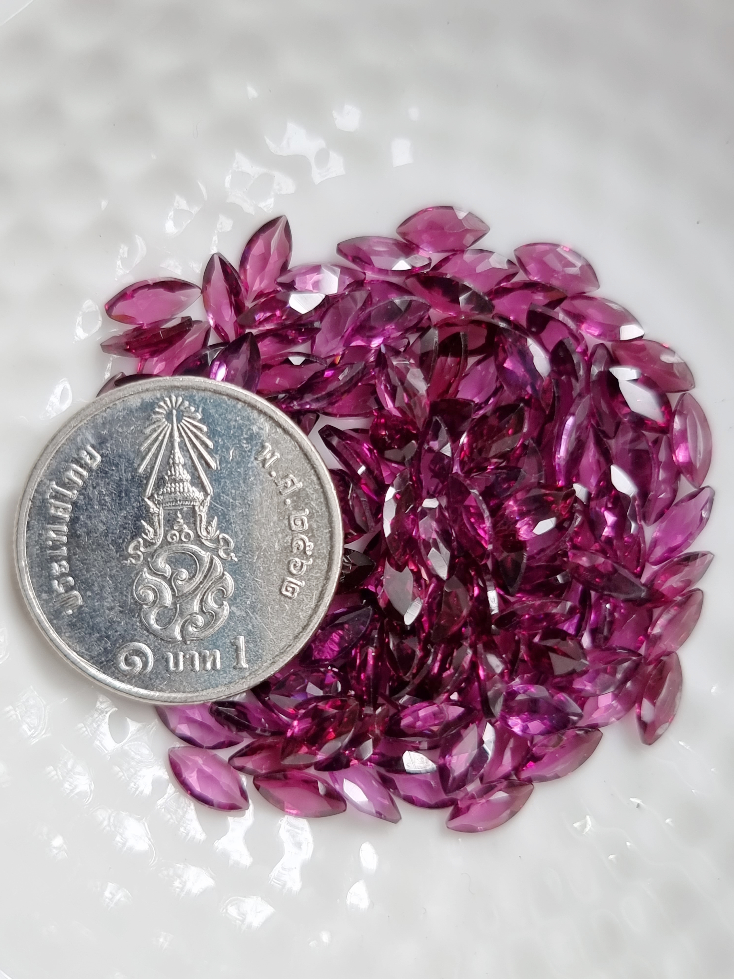 โรโดไลท์มาคี 6x3 mm. 5 กะรัต