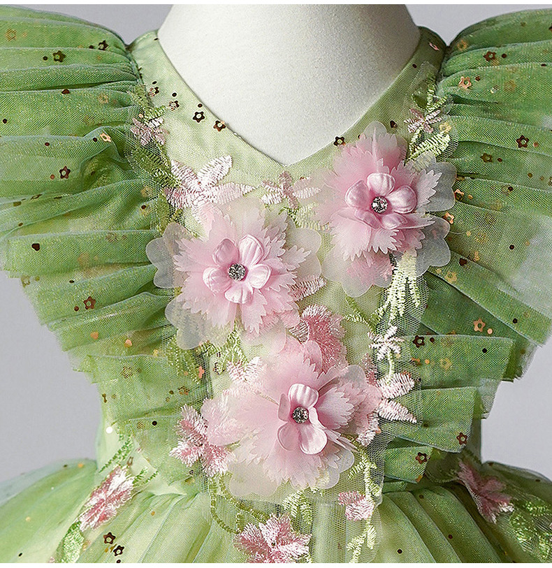 Gd4119- พร้อมส่งจากไทย ชุดเดรสออกงานเด็กสีเขียวตองอ่อน สีสวยเหมือนในแบบ ทรงสั้น และ ทรงหน้าสั้น-หลังยาว ตกแต่งด้วยระบายที่ตัวเสื้อ และติดกลิตเตอร์แน่นทน