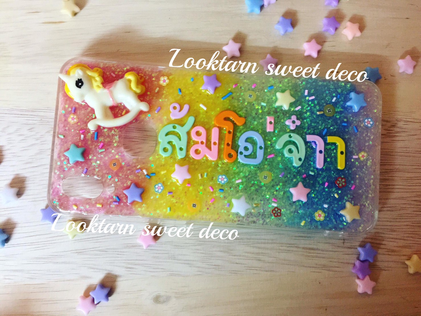 เคสกากเพชรสีรุ้ง อักษรคละสี