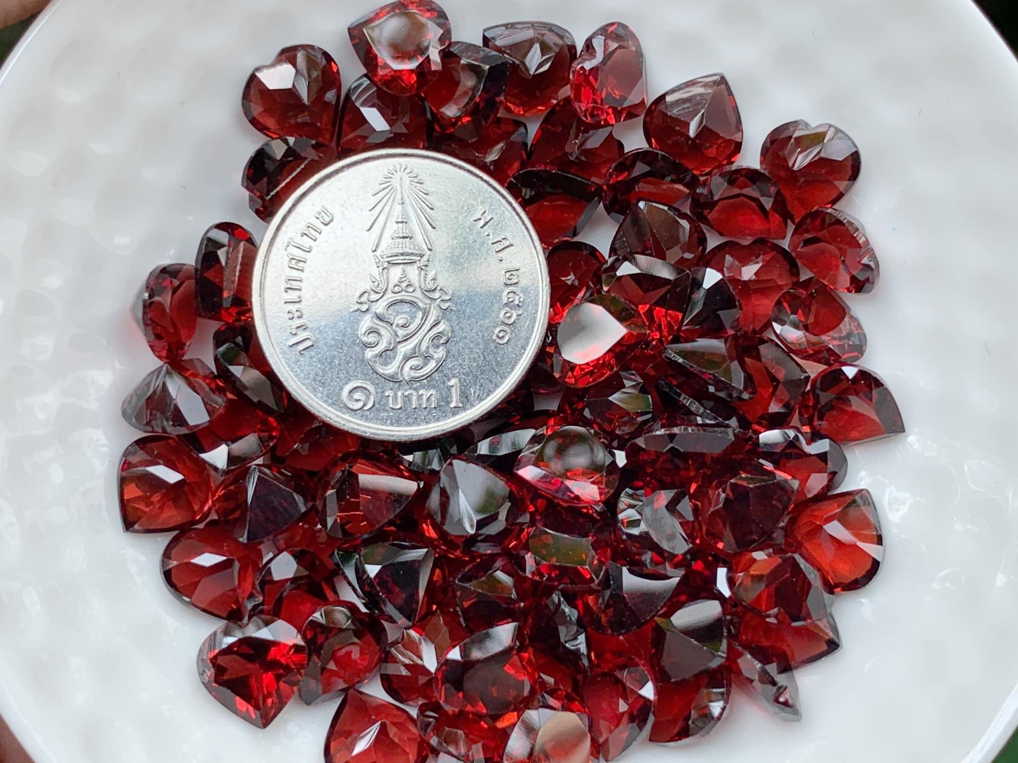 โกเมนหัวใจ 7mm. 5 กะรัต