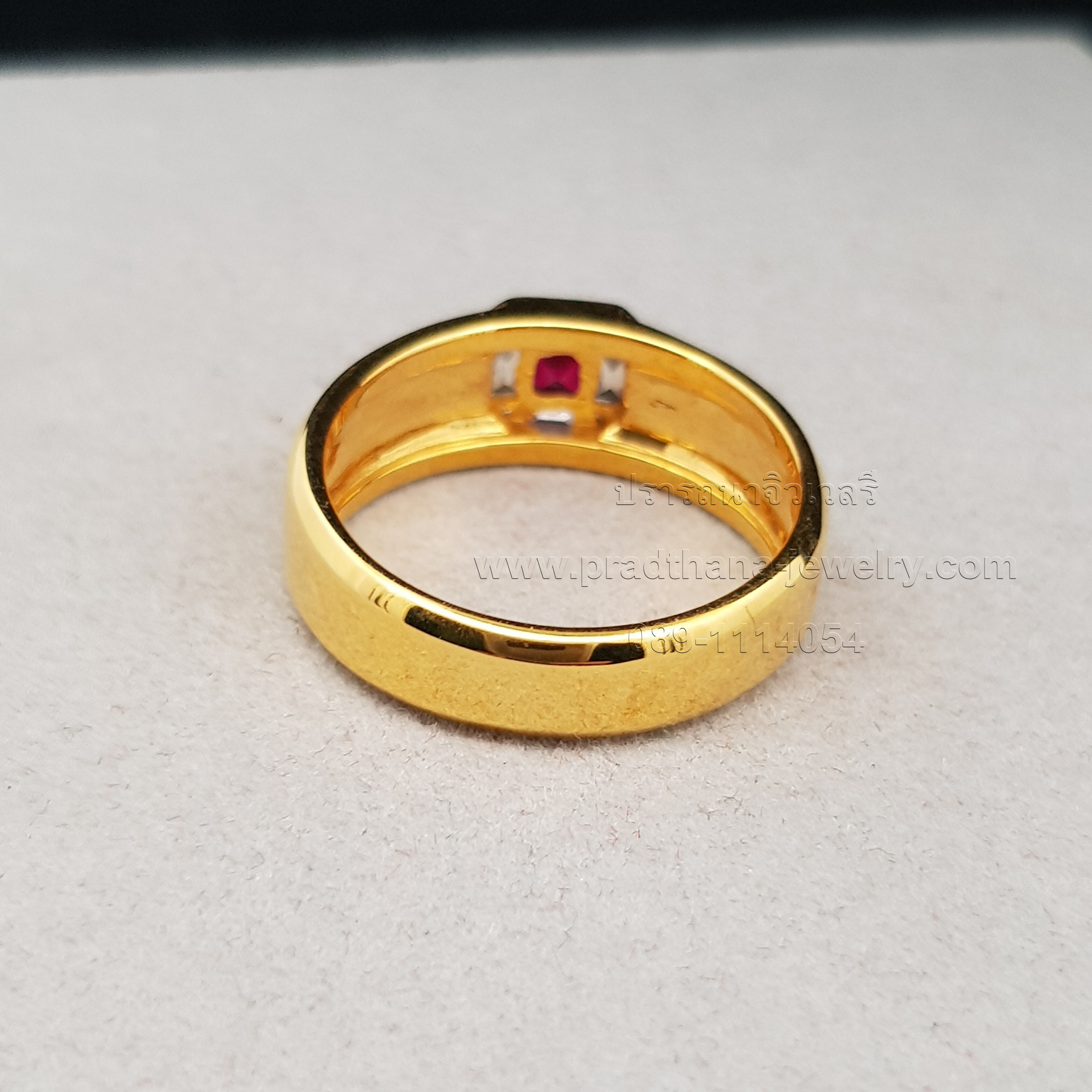 แหวนปลอกมีดทับทิมประดับเพชร **ขายแล้ว**