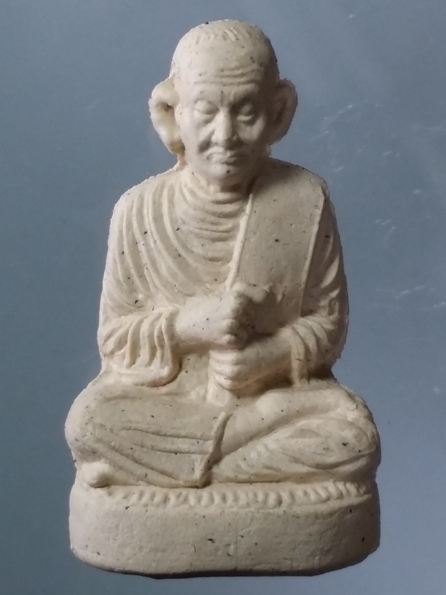 รหัสสินค้า พระมีกล่อง 471 รูปหล่อลอยองค์เนื้อผง สมเด็จพระพุฒาจารย์โต พรหมรังษี วัดระฆังโฆสิตารามวรมหาวิหาร กรุงเทพฯ